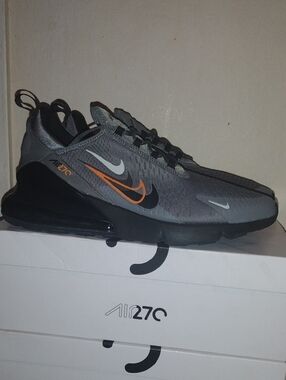 Nike Air Max 270 Gray with Orange Accents Running Shoes